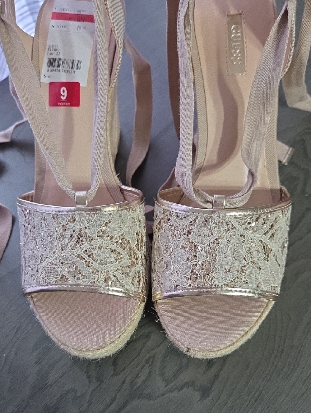 Guess Gold Lace Espadrille Wedge Sandals Size 9 - Picture 3 of 9